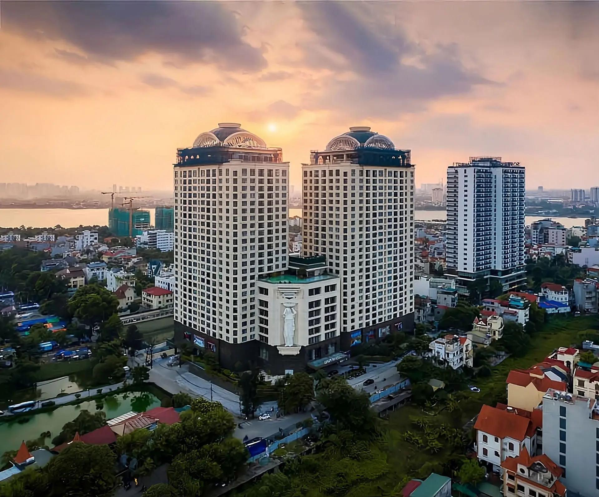 D’. Le Roi Soleil Quảng An